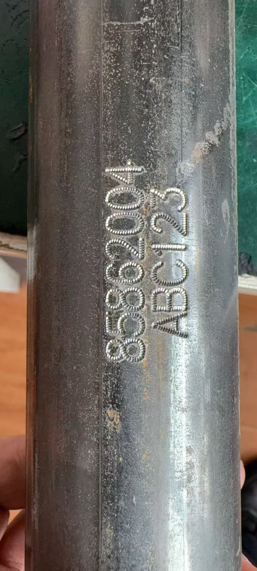 नई डिज़ाइन की गई इलेक्ट्रिक मार्किंग मशीन।